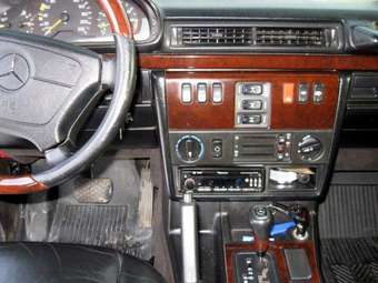 1998 Mercedes-Benz G-Class Pictures