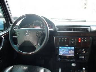 2000 Mercedes-Benz G-Class Pictures