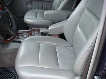 2000 Mercedes-Benz G-Class Images