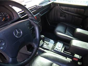 2000 Mercedes-Benz G-Class Images