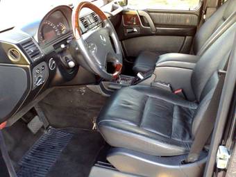 2001 Mercedes-Benz G-Class Pictures