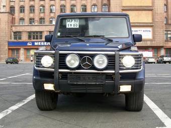 2001 Mercedes-Benz G-Class Pictures