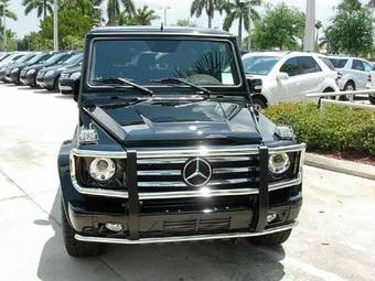 2010 Mercedes-Benz G-Class Pictures