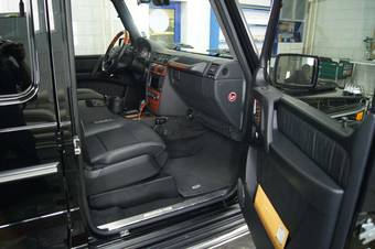 2010 Mercedes-Benz G-Class Images
