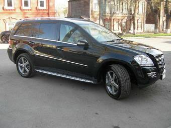 2009 Mercedes-Benz GL-Class Pictures