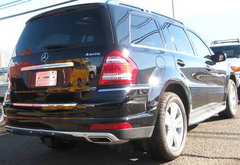 2010 Mercedes-Benz GL-Class Photos