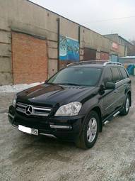 2010 Mercedes-Benz GL-Class Pictures