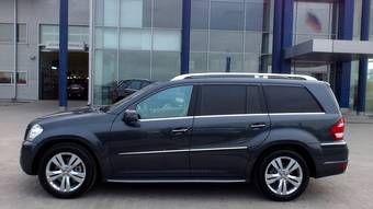 2011 Mercedes-Benz GL-Class Photos