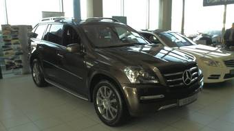 2011 Mercedes-Benz GL-Class Photos