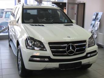 2011 Mercedes-Benz GL-Class Pictures