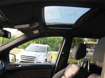 2012 Mercedes-Benz GL-Class Images