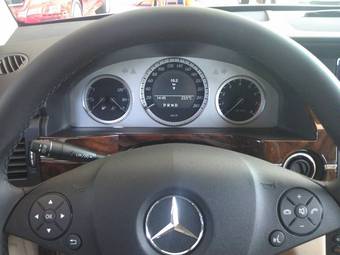 2011 Mercedes-Benz GLK-Class Images