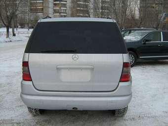 1998 Mercedes-Benz M-Class Pictures