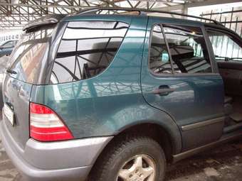 1998 Mercedes-Benz M-Class Pictures