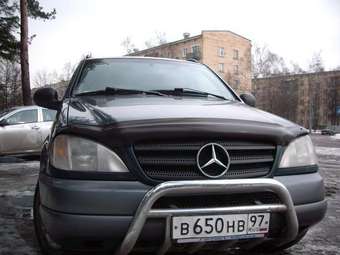 1998 Mercedes-Benz M-Class Pictures