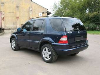 1999 Mercedes-Benz M-Class Pictures