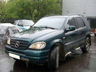 1999 Mercedes-Benz M-Class Pictures