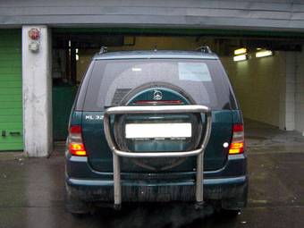 1999 Mercedes-Benz M-Class Pictures