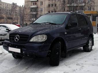 1999 Mercedes-Benz M-Class Pictures