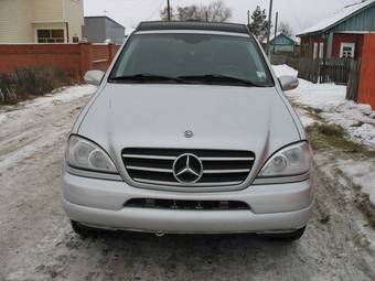 1999 Mercedes-Benz M-Class Pictures