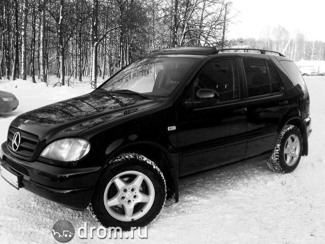 2000 Mercedes-Benz M-Class