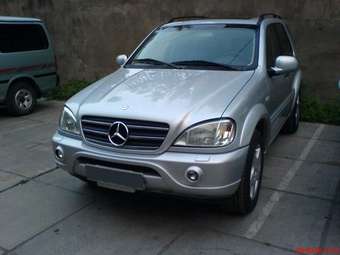 2000 Mercedes-Benz M-Class Pictures