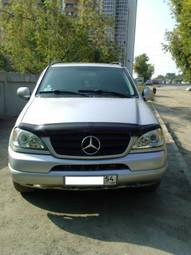 2000 Mercedes-Benz M-Class Pictures