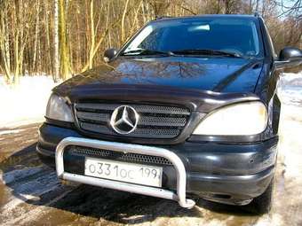 2001 Mercedes-Benz M-Class Photos