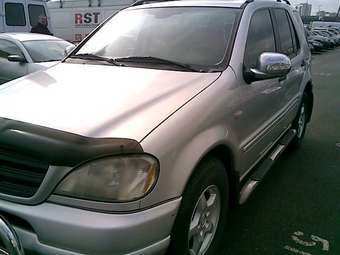 2001 Mercedes-Benz M-Class Photos