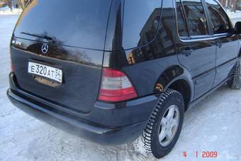 2001 Mercedes-Benz M-Class Photos