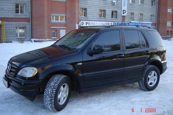 2001 Mercedes-Benz M-Class Photos