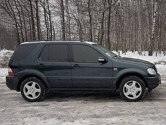 2001 Mercedes-Benz M-Class Pictures