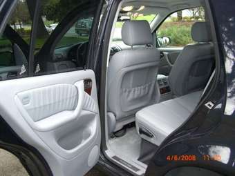 2004 Mercedes-Benz M-Class Pics