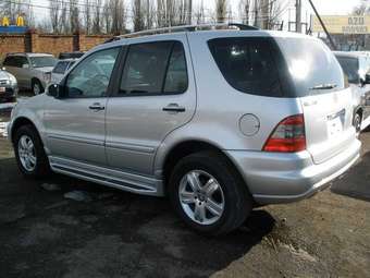 2004 Mercedes-Benz M-Class Photos