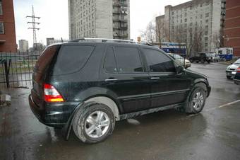 2004 Mercedes-Benz M-Class Photos