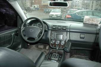 2004 Mercedes-Benz M-Class Photos