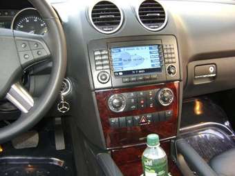 2005 Mercedes-Benz M-Class Pictures