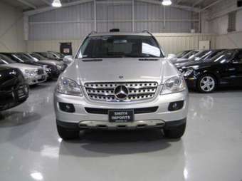 2005 Mercedes-Benz M-Class Pictures