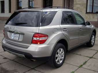 2005 Mercedes-Benz M-Class Pics