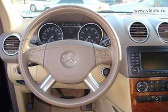 2005 Mercedes-Benz M-Class Photos