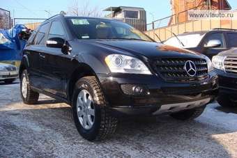 2005 Mercedes-Benz M-Class Wallpapers