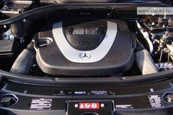 2005 Mercedes-Benz M-Class Pictures