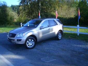2005 Mercedes-Benz M-Class Pictures
