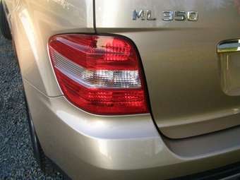 2005 Mercedes-Benz M-Class Pictures