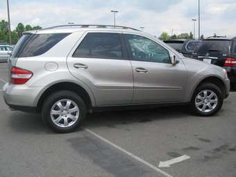 2005 Mercedes-Benz M-Class Photos