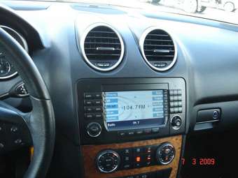 2005 Mercedes-Benz M-Class Pictures