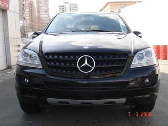 2005 Mercedes-Benz M-Class Pictures