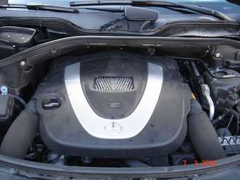 2005 Mercedes-Benz M-Class Photos
