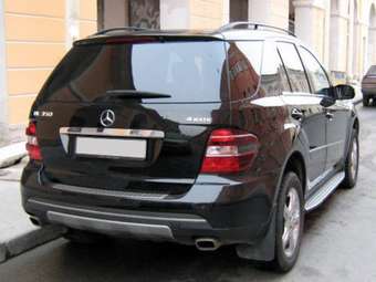 2005 Mercedes-Benz M-Class Images