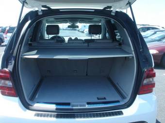 2005 Mercedes-Benz M-Class Images